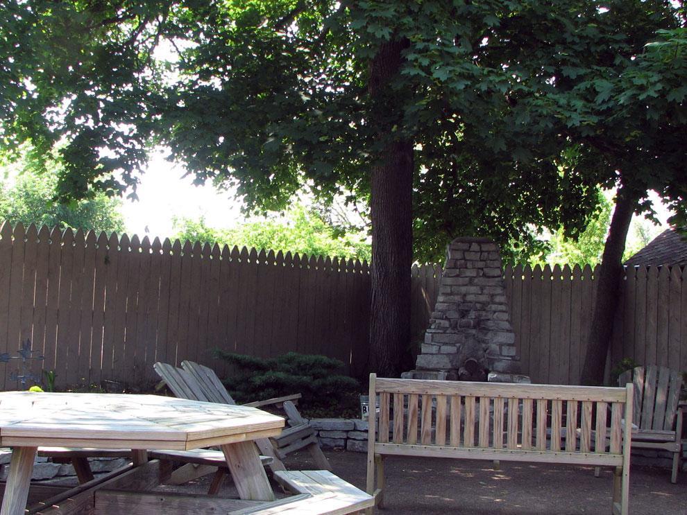 Wooden Boat Inn Clayton Exterior photo